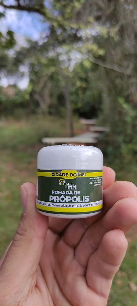 POMADA DE PRÓPOLIS